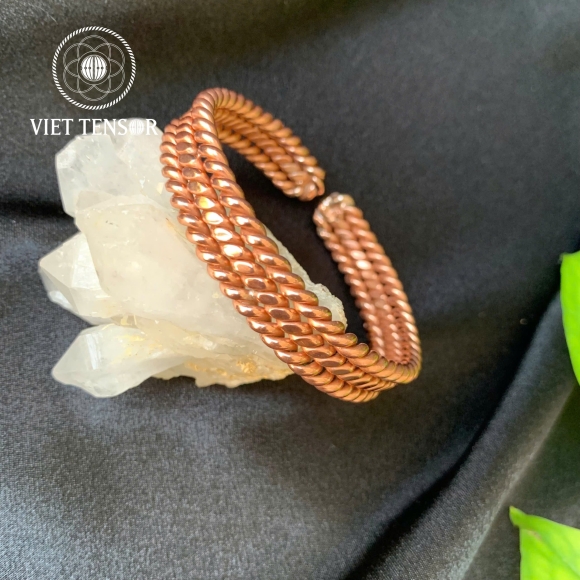 2 Pair Twist Bracelets